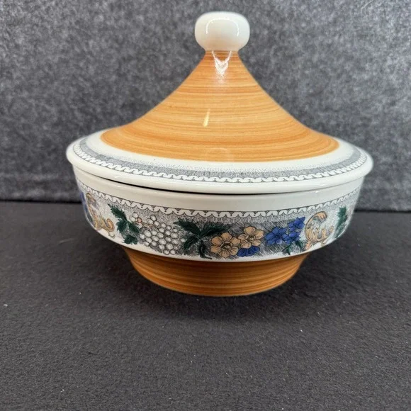 Vintage Goebel COUNTRY BURGUND Covered Vegetable Bowl / Casserole with Lid - Picture 2 of 15